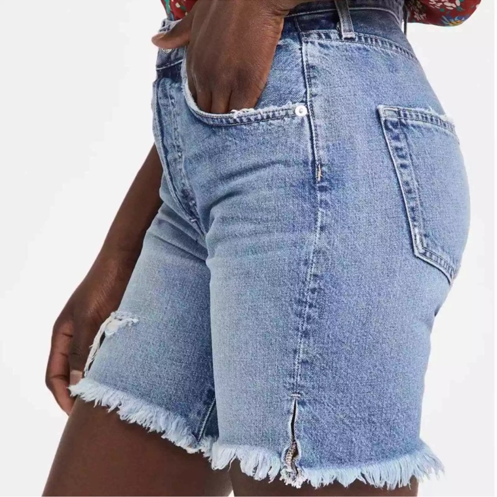 Edwin Womens Cai Longer Length Distressed Jean Shorts in Viva Size 25 - Picture 2 of 9